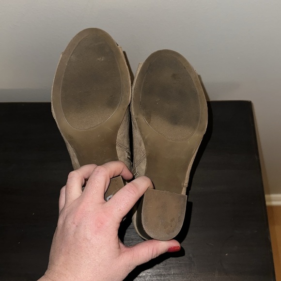 Apt 9 defined comfort nude suede bootie heels buckle detail - Picture 5 of 8